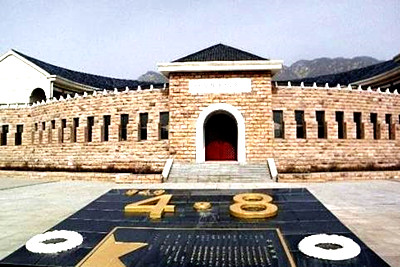 �����׸�  ��ɫ����һ���г�